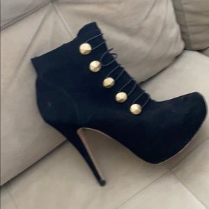 Vince Camuto booties